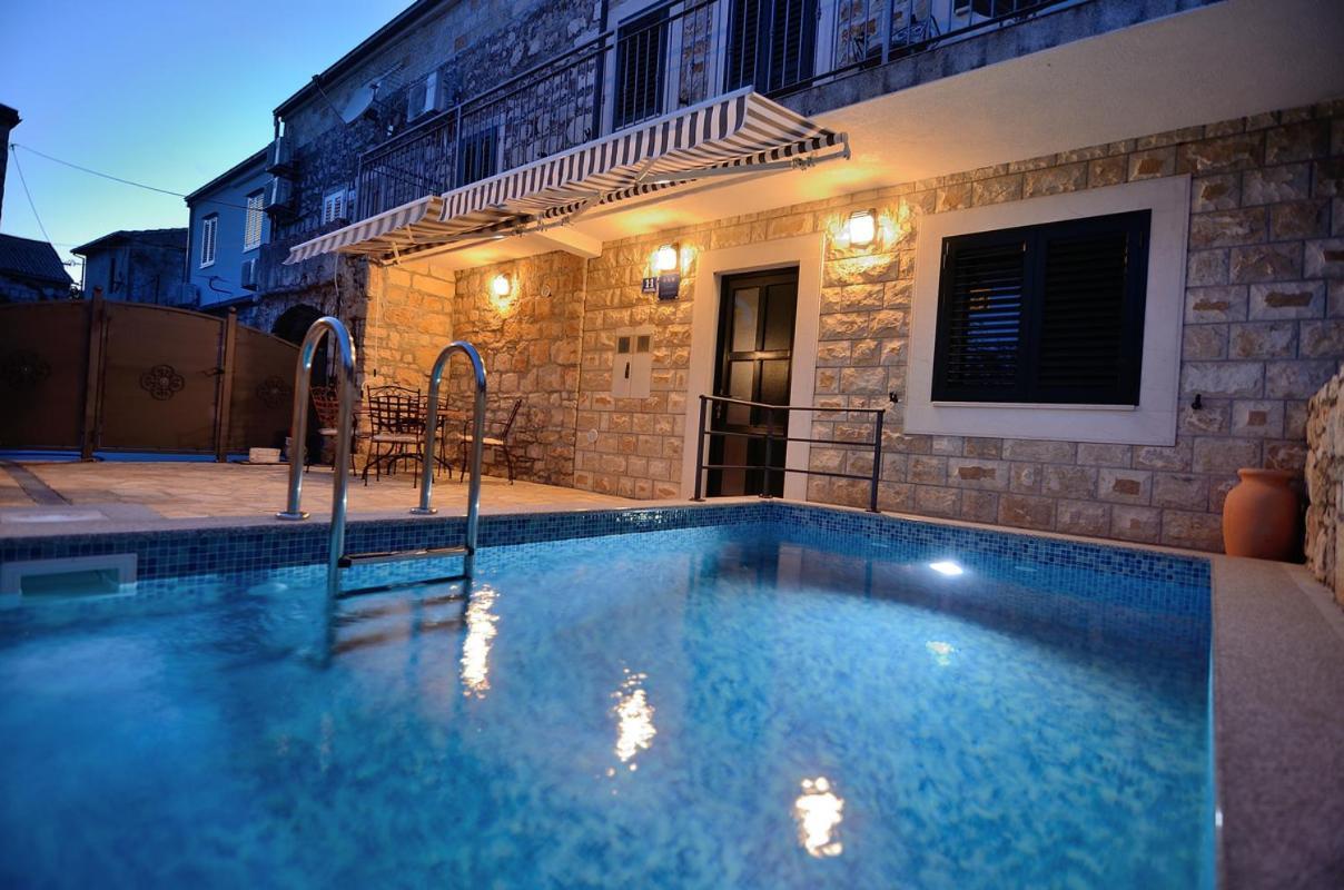 House Tihana Donje Selo na Šolti Exteriér fotografie