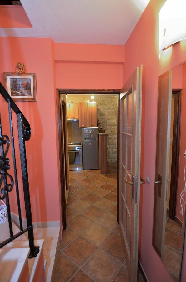 House Tihana Donje Selo na Šolti Exteriér fotografie