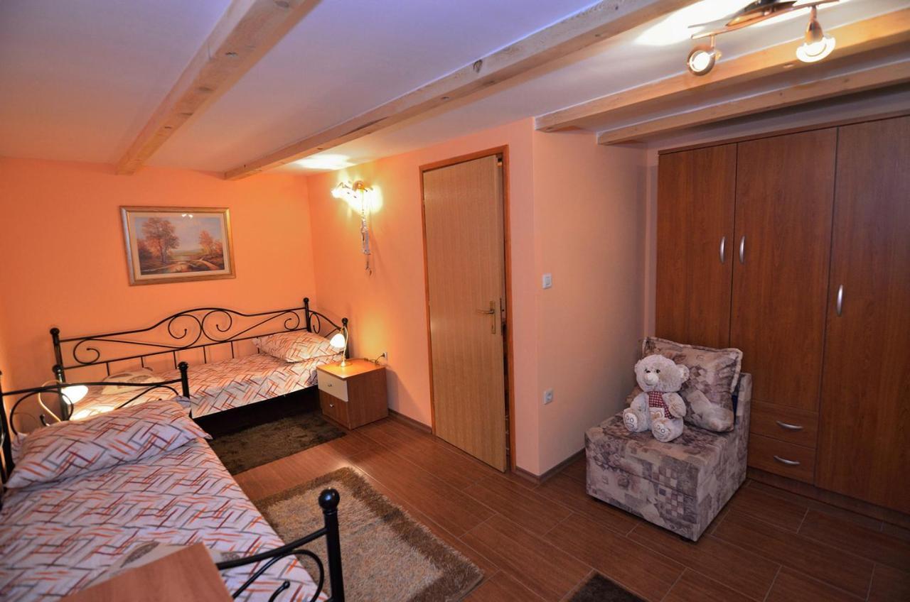 House Tihana Donje Selo na Šolti Exteriér fotografie